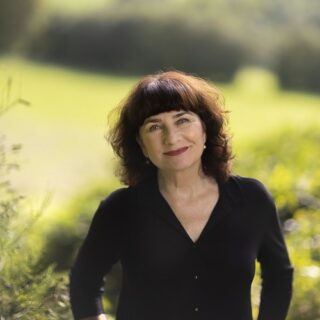 Anya Niewierra