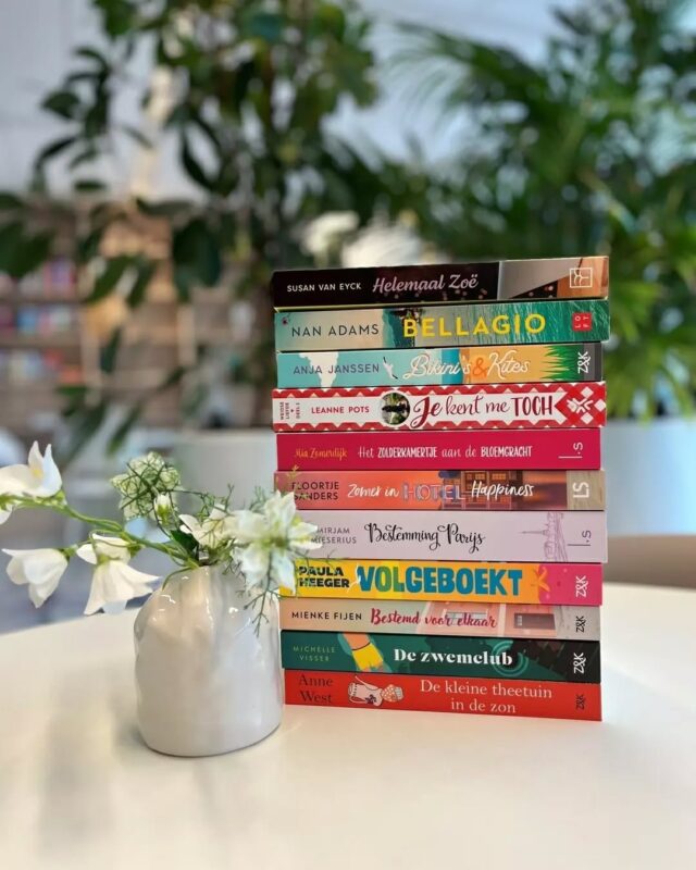 Zomerse feelgood van eigen bodem 📚🌞🇳🇱

Wist je al dat er ontzettend veel heerlijke zomerse feelgoodverhalen zijn van eigen bodem? Nederland is echt een feelgoodland! Droom deze zomer weg bij deze heerlijke verhalen. 😍

☀️ 'Helemaal Zoë' van Susan van Eyck
☀️ 'Bellagio' van Nan Adams
☀️ 'Bikini's & kites' van Anja Janssen
☀️ 'Je kent me toch' van Leanne Pots
☀️ 'Het zolderkamertje aan de Bloemgracht' van Mia Zomerdijk
☀️ 'Zomer in Hotel Happiness' van Floortje Sanders
☀️ 'Bestemming Parijs' van Mirjam Mieserius
☀️ 'Volgeboekt' van Paula Heeger
☀️ 'Bestemd voor elkaar' van Mienke Fijen
☀️ 'De zwemclub' van Michelle Visser
☀️ 'De kleine theetuin in de zon' van Anne West

We hebben ook genoeg zomerse e-only's om je e-reader mee te vullen! Swipe om die te zien. ➡️ 

🍦 'Camping Walhalla - La douce France' van Arja Veerman
🍦 'Strandflirt' van Fabiënne Swinkels
🍦 'Roze banden & zomerjurken' van Joëlla van der Breggen
🍦 'Bestemming Barcelona' van Lianne Reijntjes
🍦 'Enkeltje Bilbao' van Brenda Kleinherenbrink
🍦 'Zon, zee en zandkastelen' van Nadya Viegas
🍦 'Een warm welkom' van Tina van Dijk
🍦 'In het diepe' van Manon Borgens
🍦 'Weg van ooit' van Anne May

Voor welk van deze boeken zou jij gaan? 🌴🍹

#zininfeelgood #feelgood #feelgoodboeken #feelgoodbooks #leestip #mustread #boeken #lezen #boekenliefhebbers #igreads #booklover #boeknerd #leesvoer #bookish #bookworm #bookaddict #leesplezier #lekkerlezen #readingtime #bookcommunity #boekenkast #bookobsessed #bookrecommendation #lezenisleuk #instaboek #boekstagram #boekentips #zomerboeken #nederlandseboeken